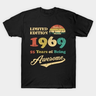 Made In March 1969 55 Years Of Being Awesome Vintage 55th Birthday T-Shirt